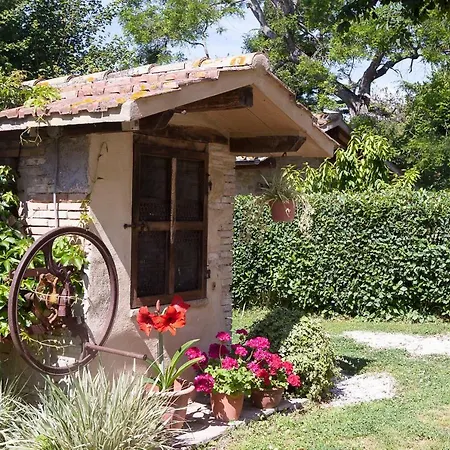 A Casa Da Marcella Bed & Breakfast Montefelcino